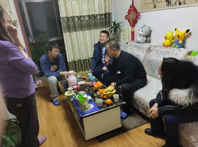 时博官方网站_时博（中国）一站式服务官网
产业开发板块深入开展员工家访活动(图2)