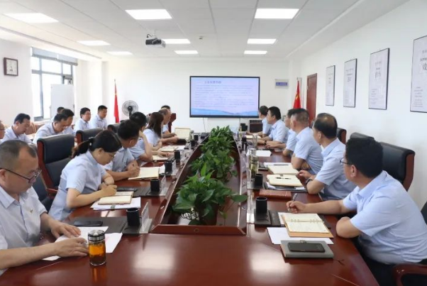 时博官方网站_时博（中国）一站式服务官网
召开党委理论中心组集体学习会议(图2)