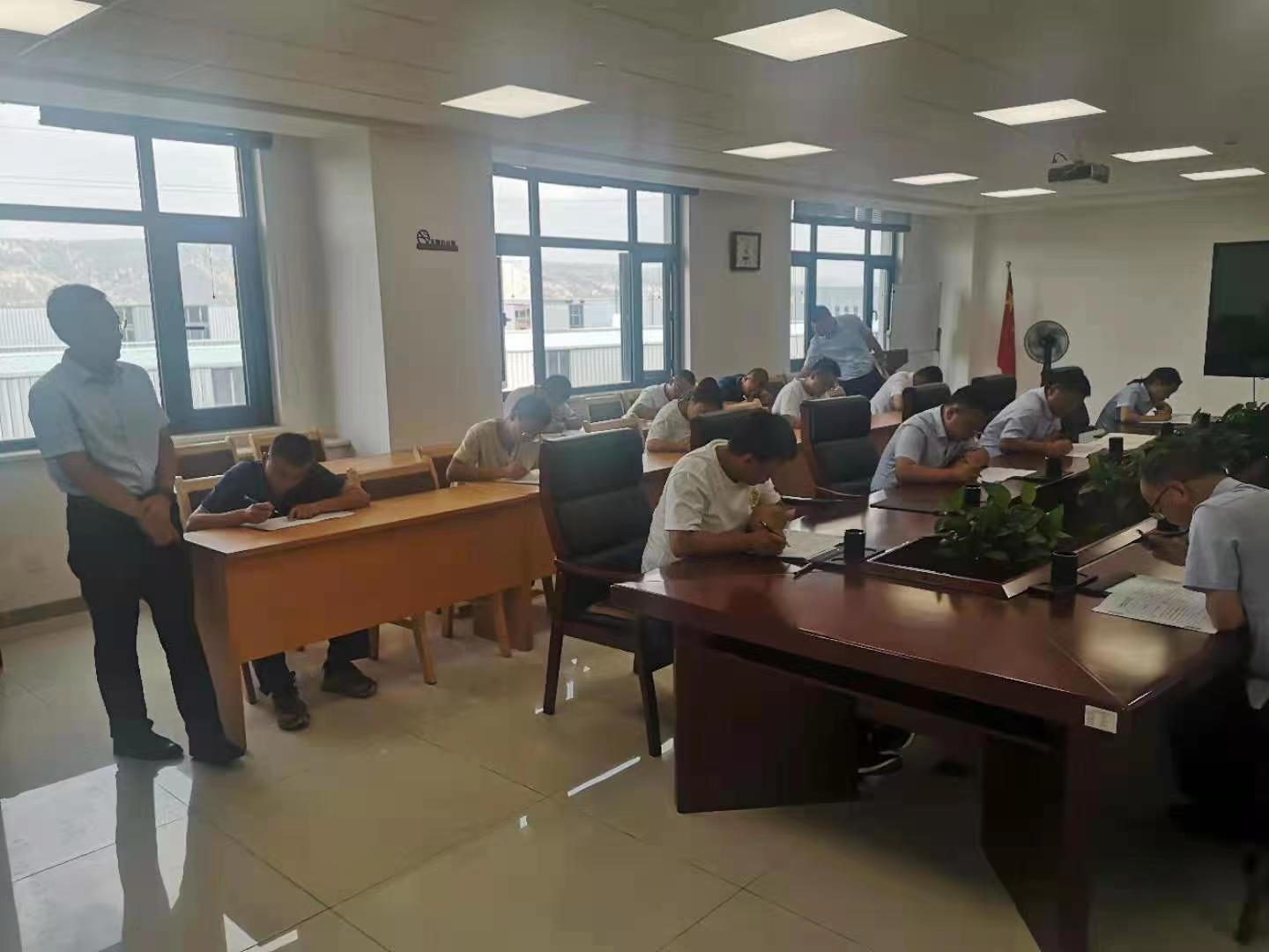 时博官方网站_时博（中国）一站式服务官网
开展污水处理专业知识培训测试(图2)